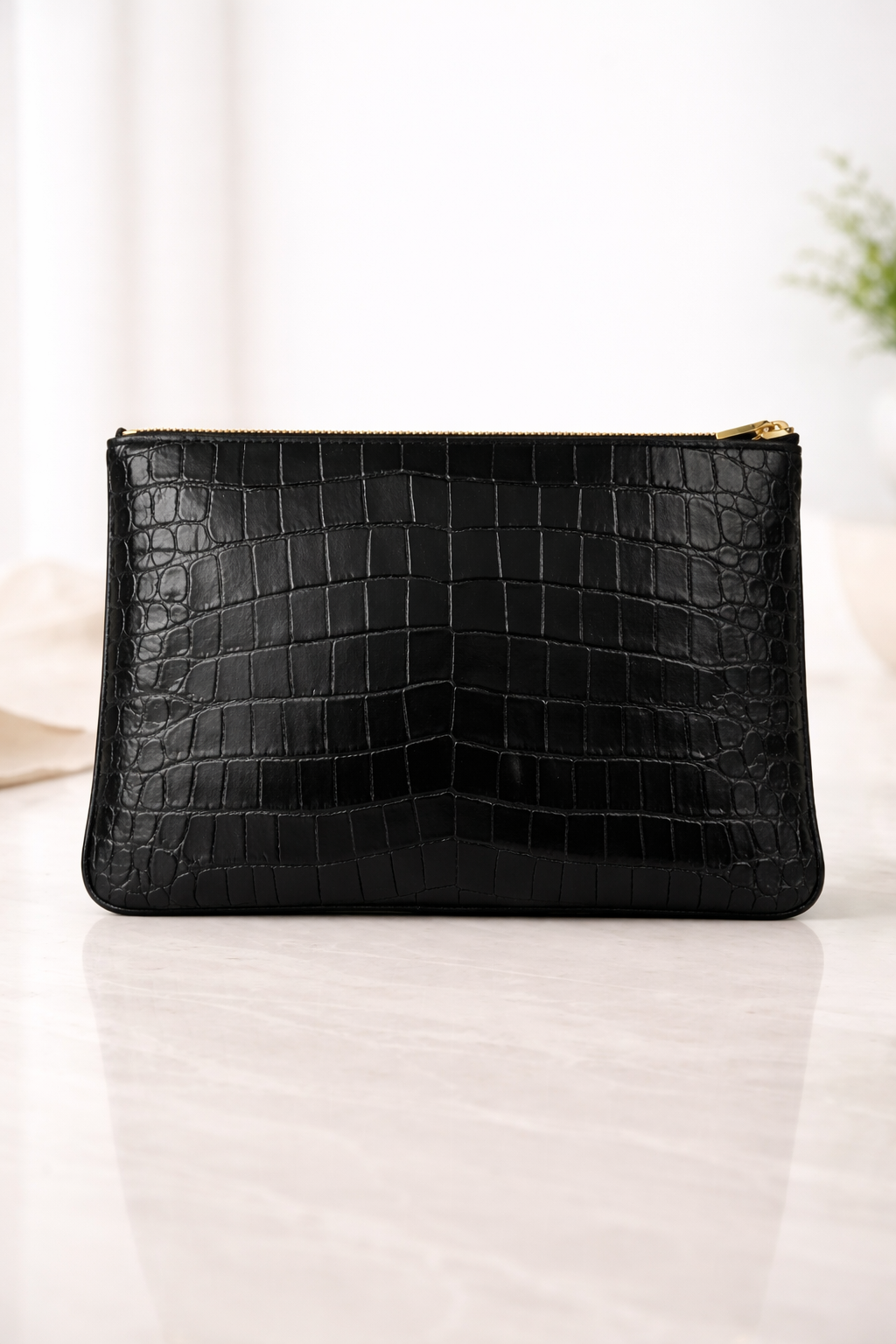 コンパクトクラッチバック — 正面